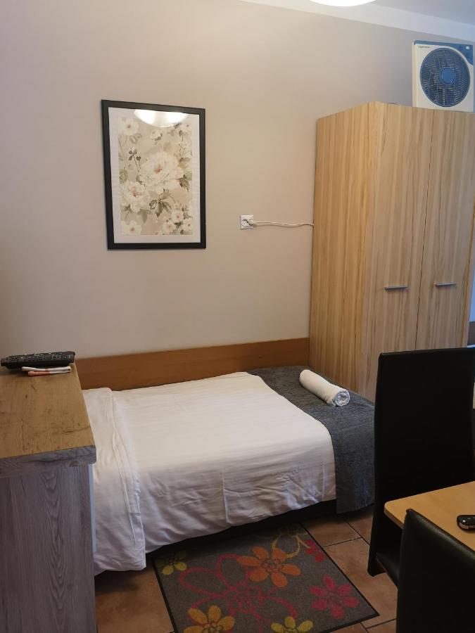 Apartamenty Jaskinia Solna ルダ・シロンスカ エクステリア 写真